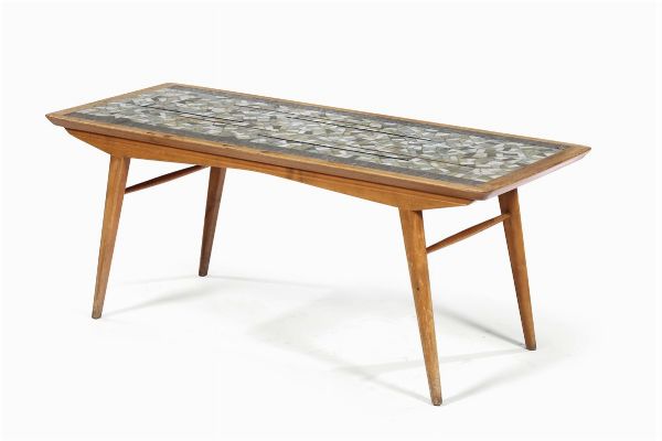 Tavolo in legno con piano in marmo intarsiato, XX secolo  - Asta Antiquariato - Associazione Nazionale - Case d'Asta italiane