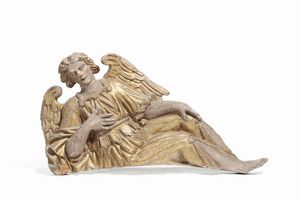 Coppia di angeli in legno scolpito e dorato, scultore barocco italiano operante nel XVII secolo  - Asta Antiquariato - Associazione Nazionale - Case d'Asta italiane