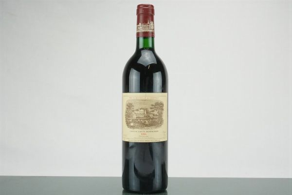 Château Lafite Rothschild 1986  - Asta L'Essenziale - Vini Italiani e Francesi da Cantine Selezionate - Associazione Nazionale - Case d'Asta italiane