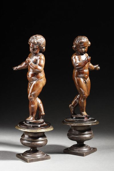 SCULTORE DEL XVII-XVIII SECOLO : Coppia di putti in legno intagliato  - Asta Asta 360 | ARTE ANTICA E DEL XIX SECOLO - Dipinti antichi e antiquariato Tradizionale - Associazione Nazionale - Case d'Asta italiane