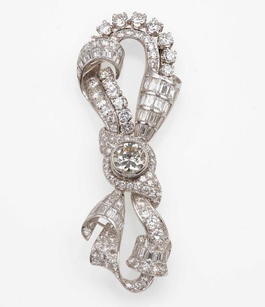 Spilla con diamanti taglio brillante e baguette  - Asta Fine Jewels - Associazione Nazionale - Case d'Asta italiane