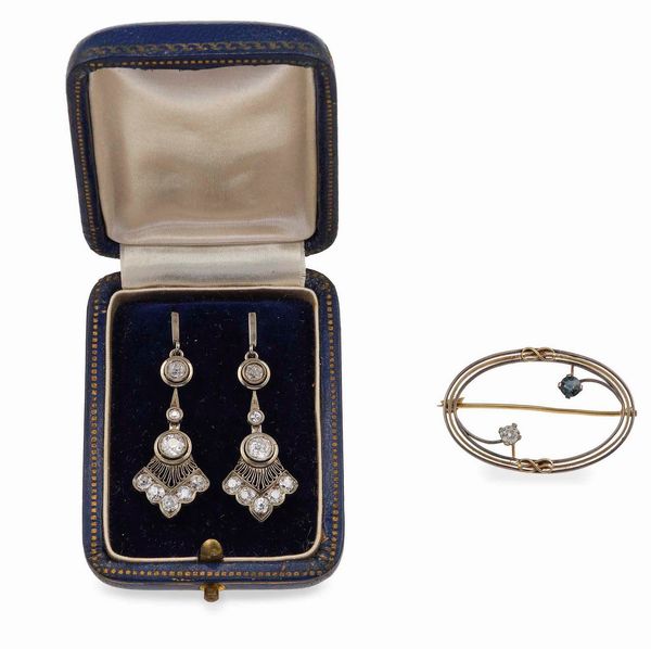 Lotto composto da un paio di orecchini con diamanti di vecchio taglio ed una spilla  - Asta Fine Jewels - Associazione Nazionale - Case d'Asta italiane