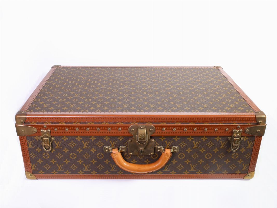 Lotto composto da tre valige rigide Louis Vuitton in tel…