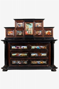 Mobili e oggetti d'arte dal XVI al XX secolo